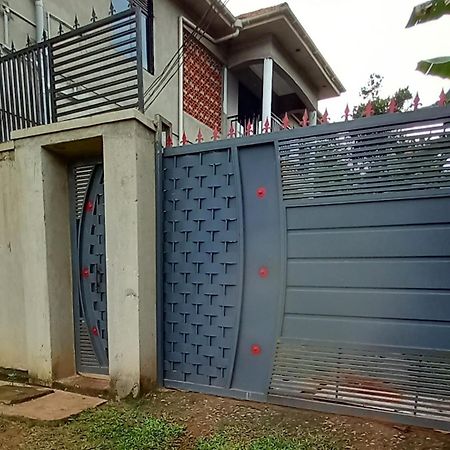 Mini Lookout Entebbe Apartment Exterior photo